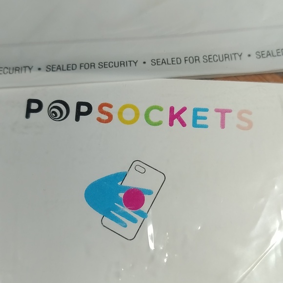 Hostess Cupcake Pop socket for Back of Phone BRAND NEW in package - Picture 3 of 6